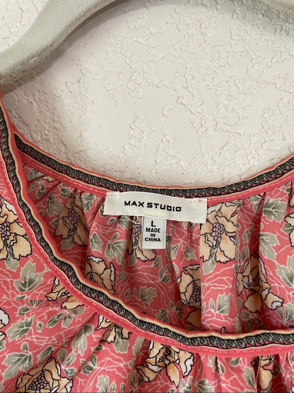 Women’s Short Sleeve Blouse By Max Studio - Picture 3 of 7